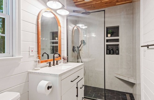 Tuscaloosa Cabin | Cozy Lakeview Retreat in Tuscaloosa - 2 bedrooms
