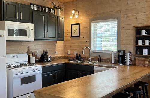 Scaly Mountain Cottage | Cozy Mountaintop Cottage: Excellent Wi-fi, Beautiful Views, & Stone Fire Pit