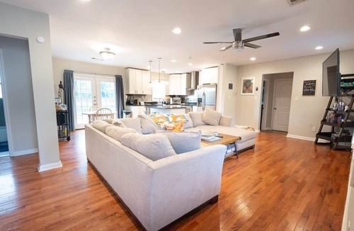 Candler-McAfee House | Cozy Ranch Style Home in Decatur, GA