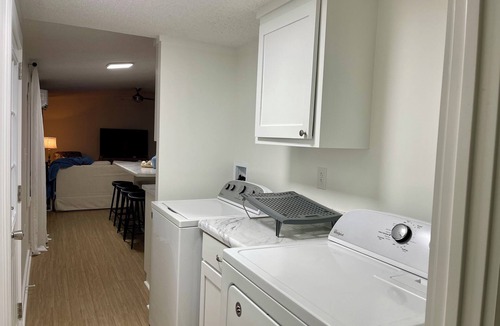 Inman House | Cozy Remodeled 2BR/2BA Home Near Inman & Highway 9