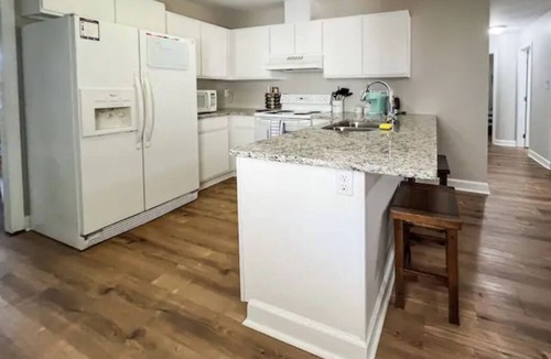 Downtown House | Cozy Renovated Home 1 mile to DT w/Fenced in Yard