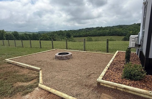 Dickson County Cabin | Cozy stay at Baling Out Farms