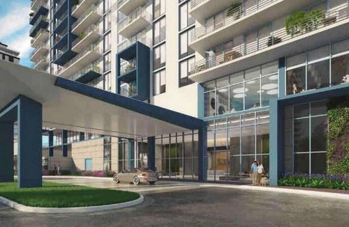 Doral Apartment | Cozy Studio! Golf & City Views, Walk to Shops, Parks, Dining & Nightlife!
