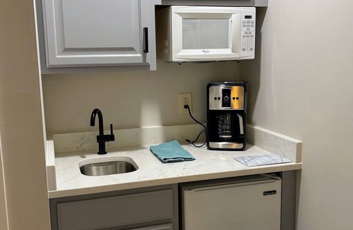 Calabash Apartment | Cozy studio in Gated Golf Community within minutes of beaches