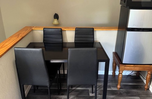 Sevierville Apartment | Cozy studio with AC, WiFi in lovely Sevierville