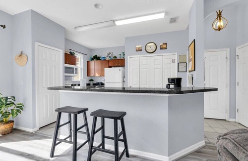 Kissimmee House | Cozy Townhouse Minutes from Disney World