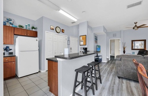 Kissimmee House | Cozy Townhouse Minutes from Disney World