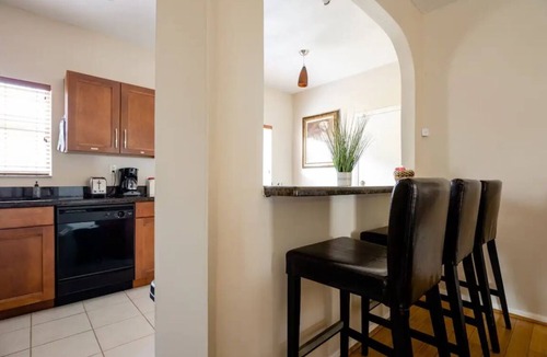 Homestead House | CozyHouse: Near National Parks Between Miami & The Keys