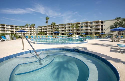Butler Beach Condo | CRC 2107 - Ground Floor Pool View Condo