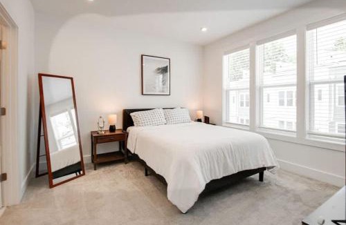 Madison House | Creative Oasis Minutes to Broadway Rooftop Deck