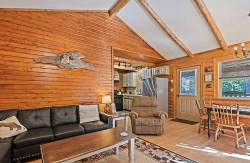 Bryson City Cabin | Creekside Cabin with covered porch only 3 miles from downtown Bryson City!