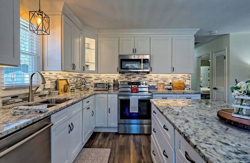 Hiawassee House | Creekside Chill by Chatuge Home Concierge | Firepit, Fishing & Dog-Friendly Retreat, On the Creek