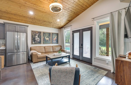 Wildwood House | Creekside Compound in Wildwood: Hot Tub & Fire Pit