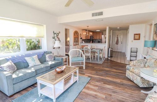 Butler Beach House | Creston House 11B