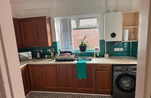 Waterloo House | Crosby & Waterloo Beachside Stay