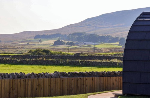 Yockenthwaite Cottage | Curlew