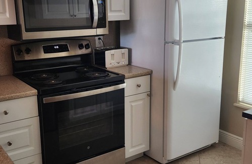 Hammock Bay Condo | Cute 2 BR Condo On The Water at Marco Island
