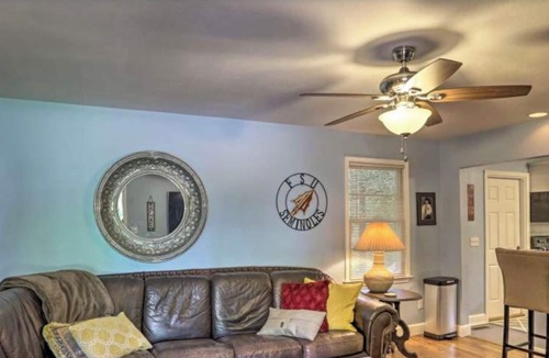 Tallahassee House | Cute Cottage nestled in the trees close to Doak Campbell Stadium