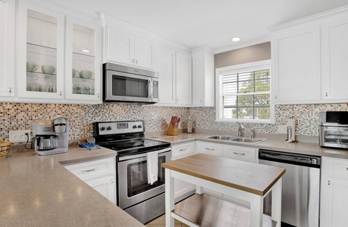 Audubon Place Condo | Dauphin Island Do-it Island Style