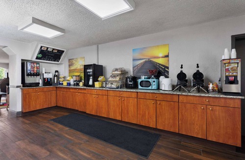 Wildwood Hotel | Days Inn by Wyndham Wildwood I-75