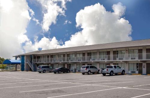 Apopka Hotel | Days Inn by Wyndham Apopka/Orlando