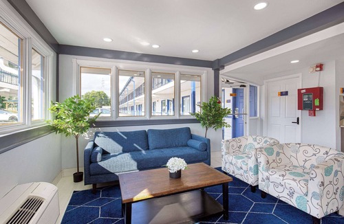 Knoxville Hotel | Days Inn by Wyndham Knoxville North