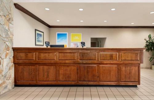 Lexington Hotel | Days Inn by Wyndham Lexington