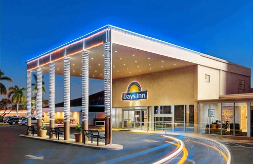Ludlam Hotel | Days Inn by Wyndham Miami International Airport