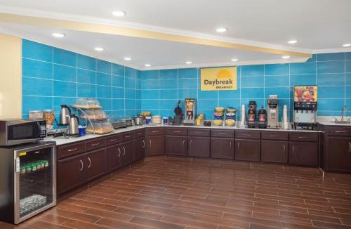 Muscle Shoals Hotel | Days Inn by Wyndham Muscle Shoals