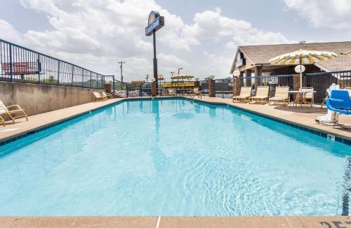 Talbot's Corner Hotel | Days Inn by Wyndham Nashville N Opryland/Grand Ole Opry