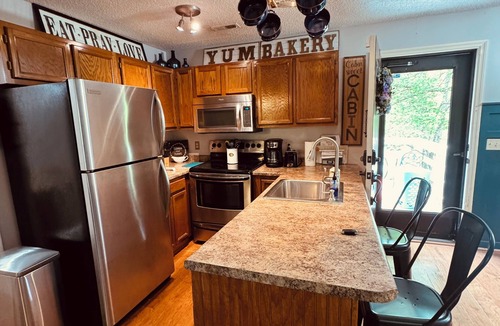 Ozone Condo | Deb's Nest on the Mountain!