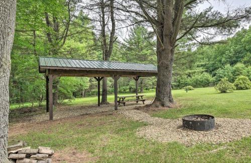 Benezette House | Deck, Fire Pit & Yard: Mountain Escape!