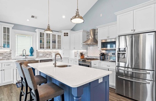 Long Beach House | Deja Blue/2718 W Pelican Drive