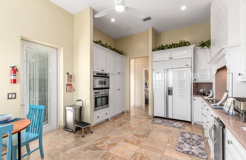 Stuart House | Del Mar al Cielo: Luxury Beachfront Estate ON the Beach! w/elevator+pool!