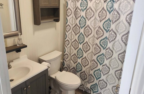 Rockholds Apartment | Delightful 2-bedroom apartment with AC in Rockholds. It's a true retreat!