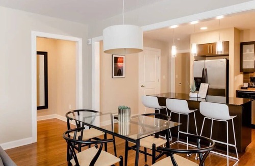 Downtown Memphis Apartment | Delightful & Elegant Abode Walkable to Everything!