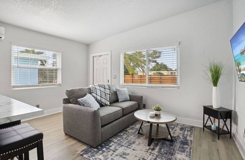 Delray Beach Apartment | Delray Haven Sleeps 6 TVs BBQ
