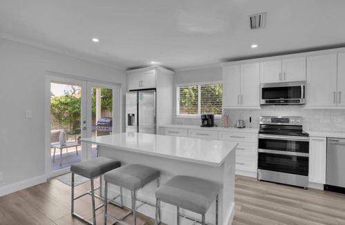 Tropic Palms House | Delray Oasis: Pool + Hot Tub