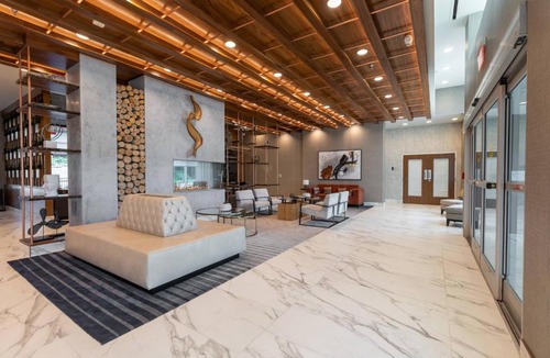 Durham Hotel | Delta Hotels by Marriott Raleigh-Durham at Research Triangle Park