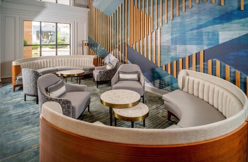 Huntington Hotel | Delta Hotels by Marriott Huntington Downtown