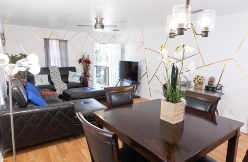 Griffin Heights Apartment | Deluxe Noles downtown Tally nearby FSU and FAMU