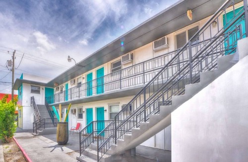 Wynwood Art District Condo | ✨Designer Studio Flat w/Full Kitchen Free Parking