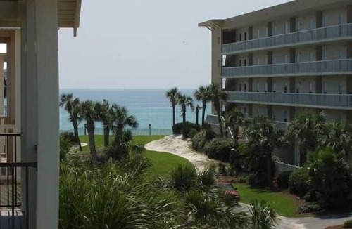 Miramar Beach House | Destins 5 Star Rated, 5 Bedroom 4.5 Bath Beach Home, Sleeps 12, Community Pool