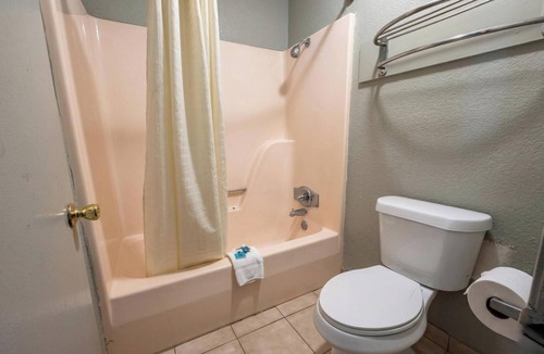 Forrest City Hotel | Diamond Inn Forrest City I-40