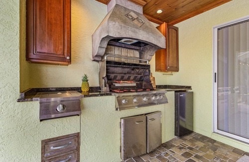 Fort Myers Villa | Direct Access Waterfront Villa with Heated Pool & Spa - Edgewater Escape - Roelens Vacations