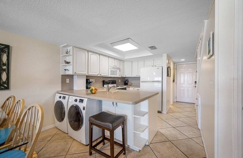 Independence Square Condo | DIRECT Gulf Front! NOT Overlooking Pool! Expansive Views of Gulf North & South.