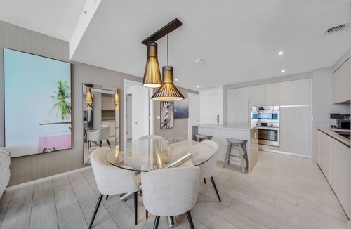 Hallandale Beach Condo | ★DIRECT OCEAN VIEW 2BDR/2BA CONDO 2 MIN TO OCEAN