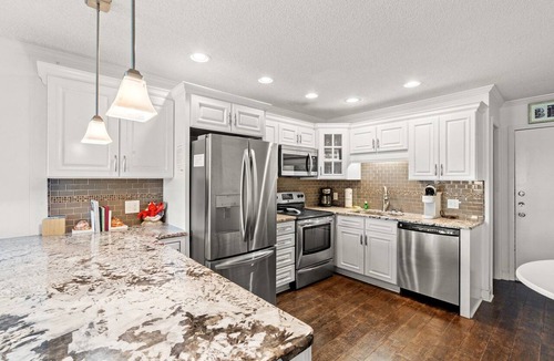 Myrtle Beach Condo | Discover your Ideal Getaway on Shore Drive in this Oceanview condo