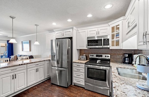 Myrtle Beach Condo | Discover your Ideal Getaway on Shore Drive in this Oceanview condo