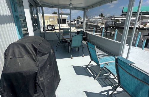 Saint James City House | Dockside Breeze